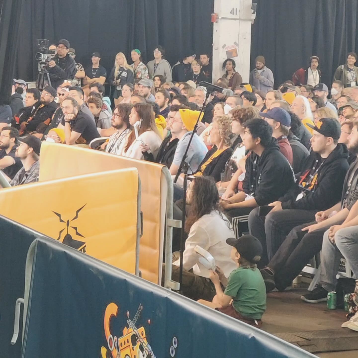 Alexander checking out @therealadamsavage give a great talk (as expected) at @opensaucelive 2023! I'm posting 2023 because 2024 needs to totally happen!